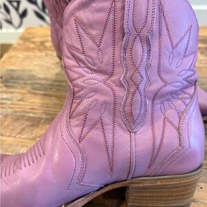 Tecovas Orchid Lynn Heeled Boots